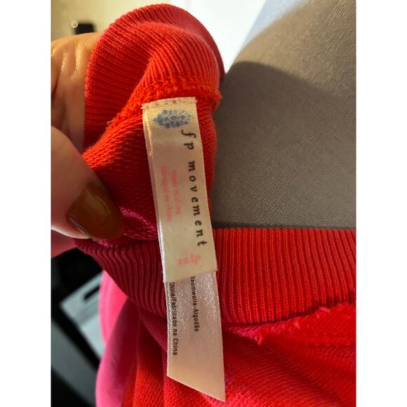 Free People FP movement XS Oversized Raw Hem Performance Staple Slouchy pullover - Picture 3 of 5